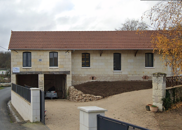 Façade du corps de ferme rénové — Gîte